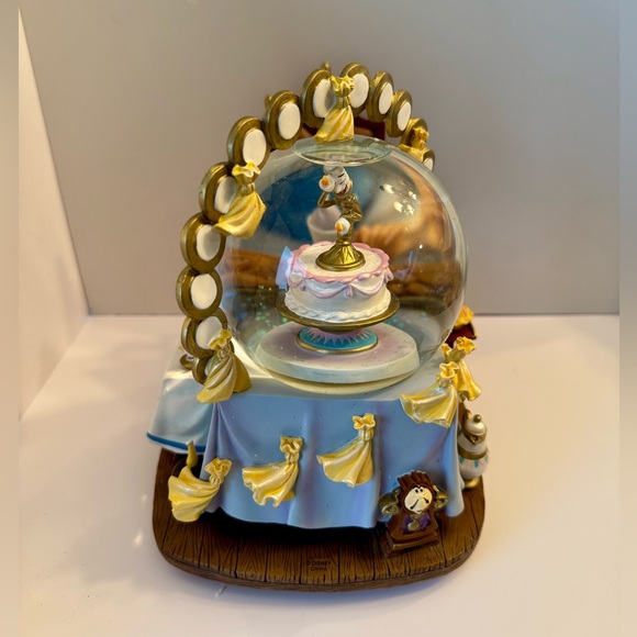 Disney’s Beauty & the Beast “Be Our Guest” Musical Snowglobe Rare Vintage - Picture 4 of 9